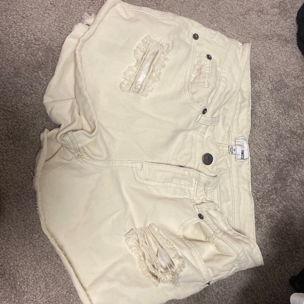 Cream colored amuse society denim shorts